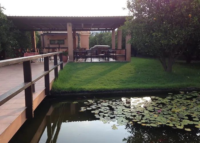 Inglessata Rose Hotel apartamentowy 3*