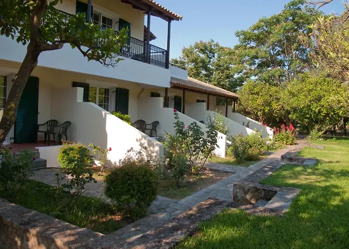 Inglessata Rose Aparthotel