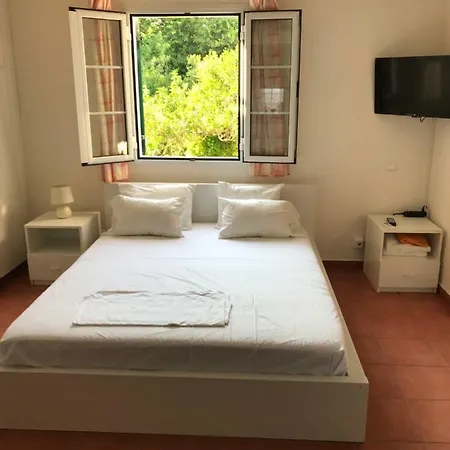 Inglessata Rose Lägenhetshotell 3*